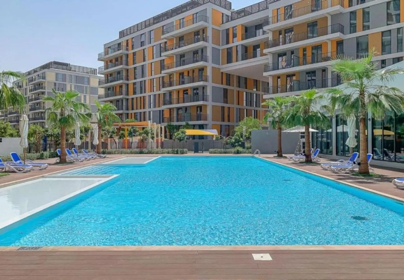 Apartamento Afnan - Classy Two Bedroom With City Views In Impz Dubái