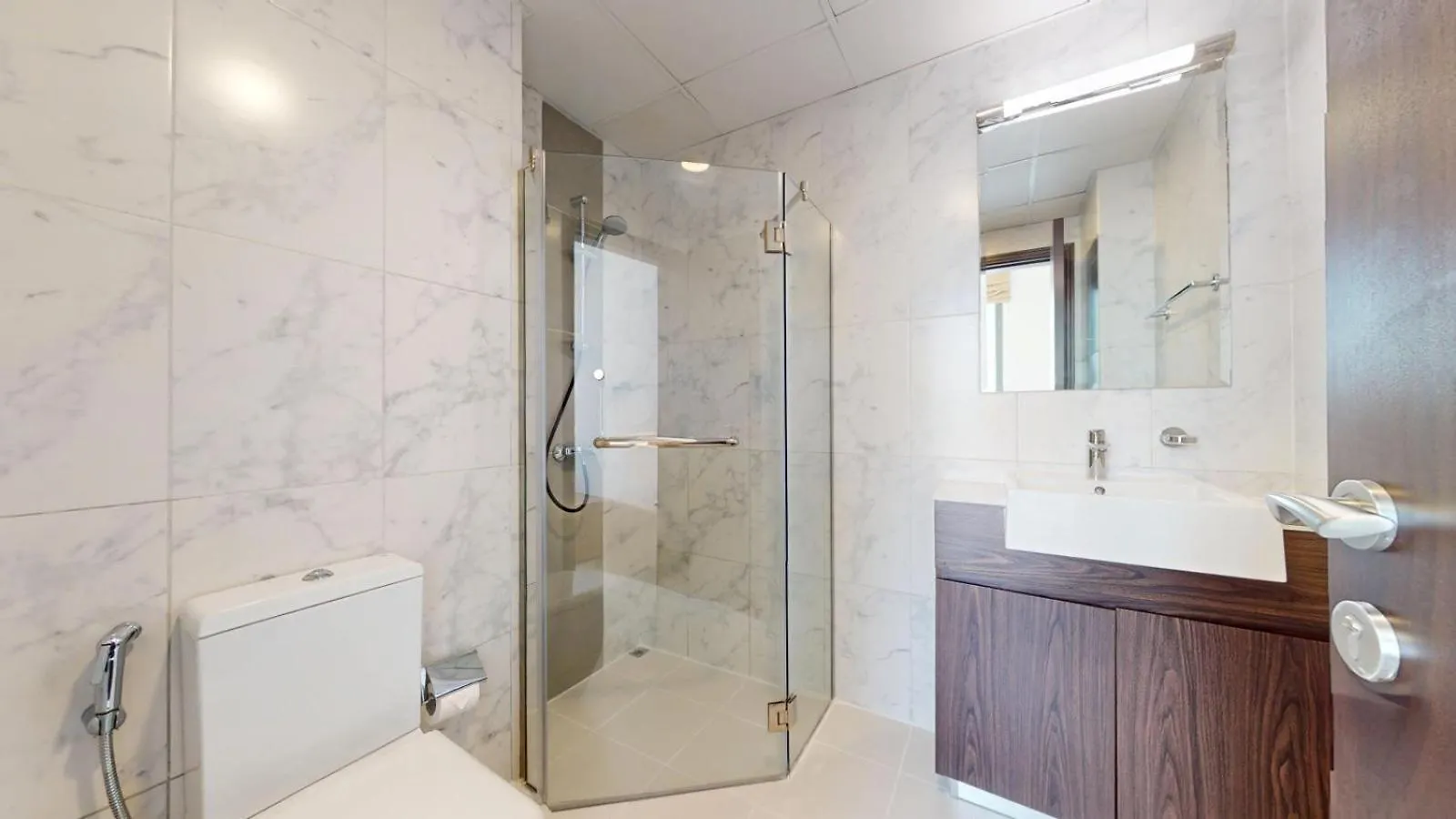 Afnan - Classy Two Bedroom With City Views In Impz Dubái